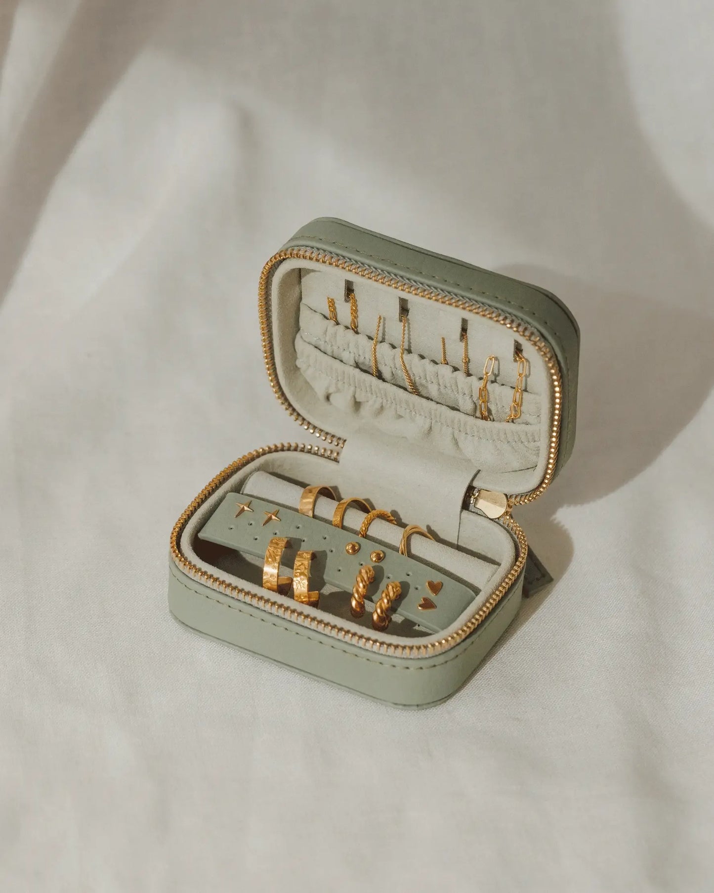 Rectangle Peach Leather Jewellery Box, For Gifting